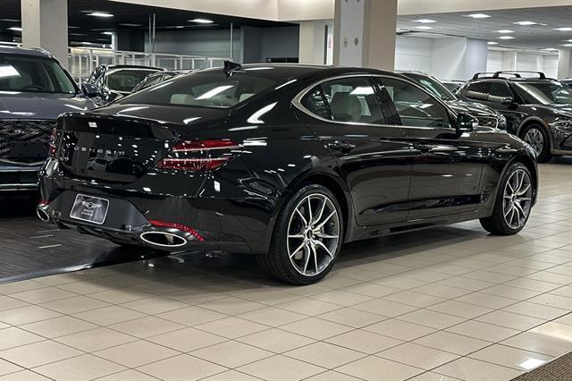 2026 Genesis G70 2.5T Standard