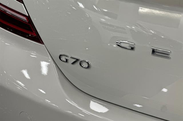 2026 Genesis G70 2.5T Standard