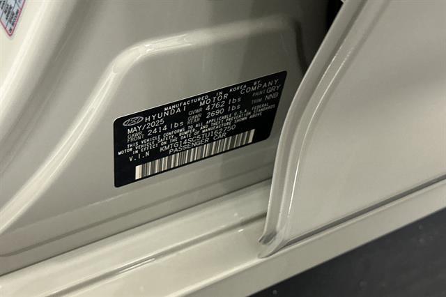 2026 Genesis G70 2.5T Standard