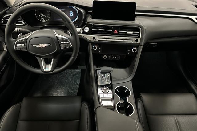 2026 Genesis G70 2.5T Standard