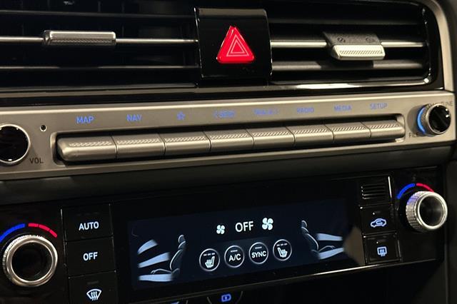 2026 Genesis G70 2.5T Standard