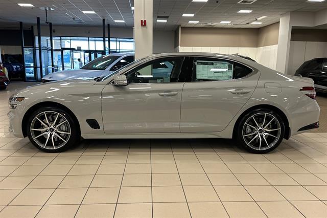 2026 Genesis G70 2.5T Standard