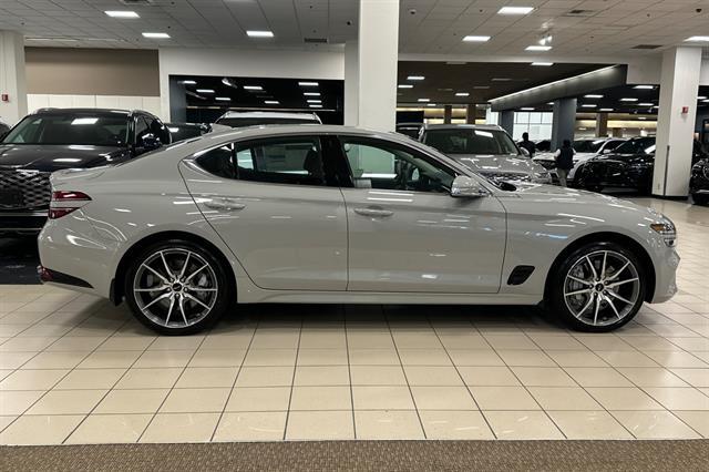 2026 Genesis G70 2.5T Standard