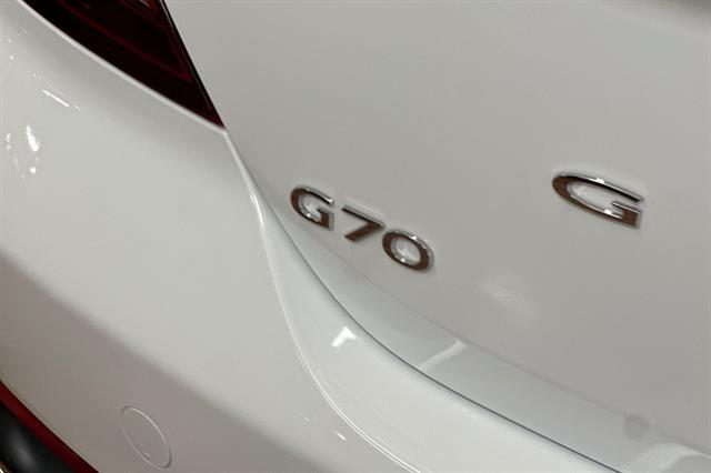 2026 Genesis G70 2.5T Standard