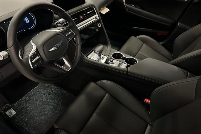 2026 Genesis G70 2.5T Standard