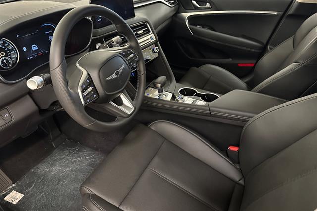 2026 Genesis G70 2.5T Standard