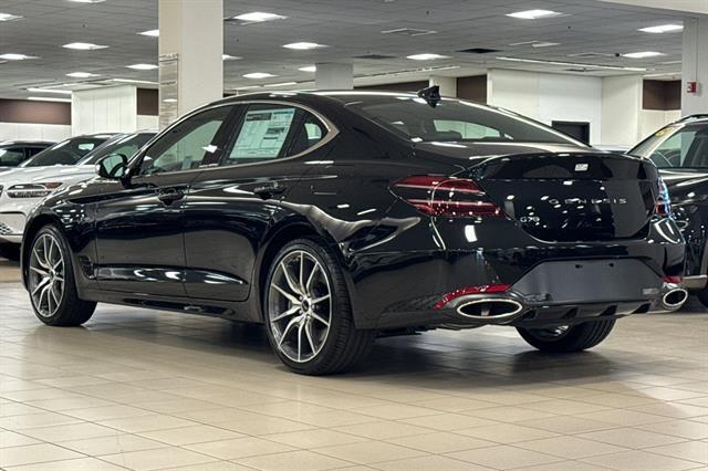 2026 Genesis G70 2.5T Standard