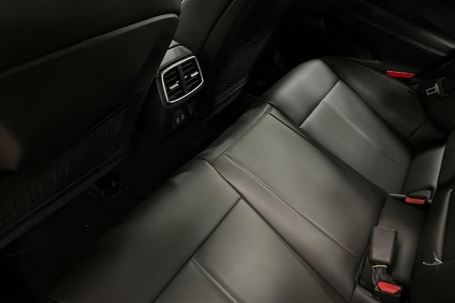 2026 Genesis G70 2.5T Standard