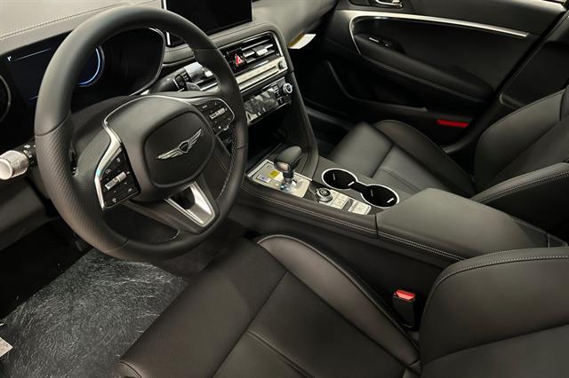 2026 Genesis G70 2.5T Standard