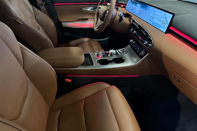 2026 Genesis GV70 2.5T Advanced