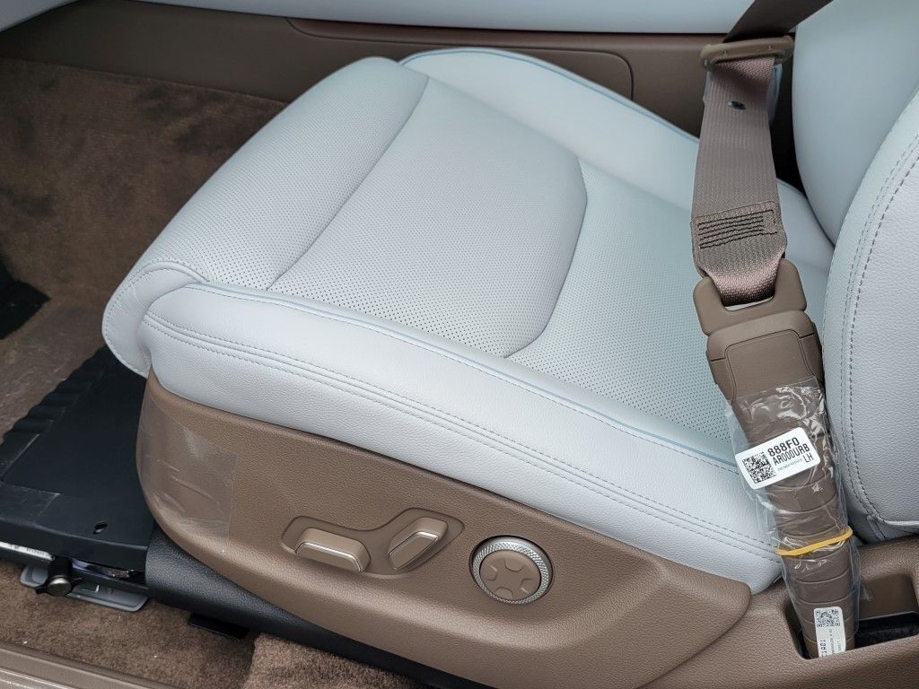 2026 Genesis GV70 2.5T Advanced Chantilly VA