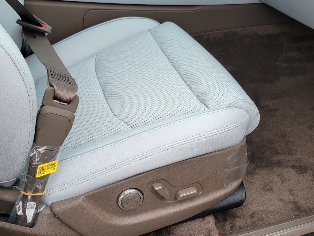 2026 Genesis GV70 2.5T Advanced Chantilly VA