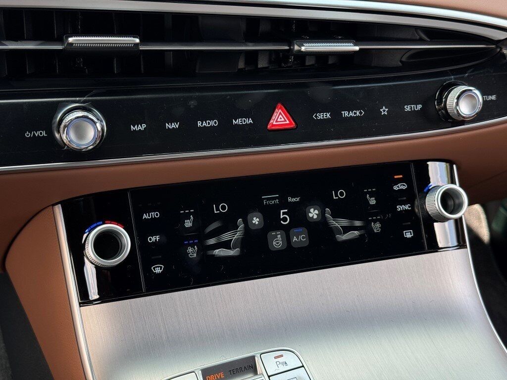 2026 Genesis GV70 2.5T Advanced Chantilly VA