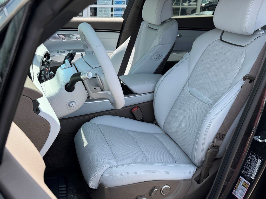 2026 Genesis GV70 2.5T Advanced Chantilly VA