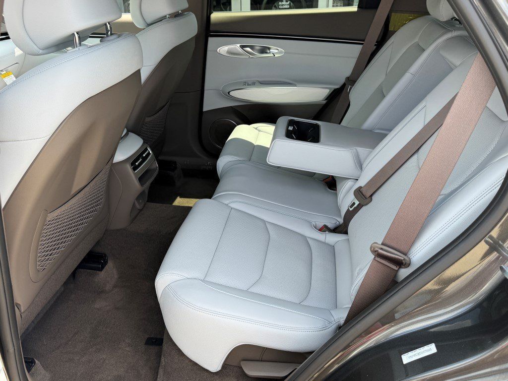 2026 Genesis GV70 2.5T Advanced Chantilly VA