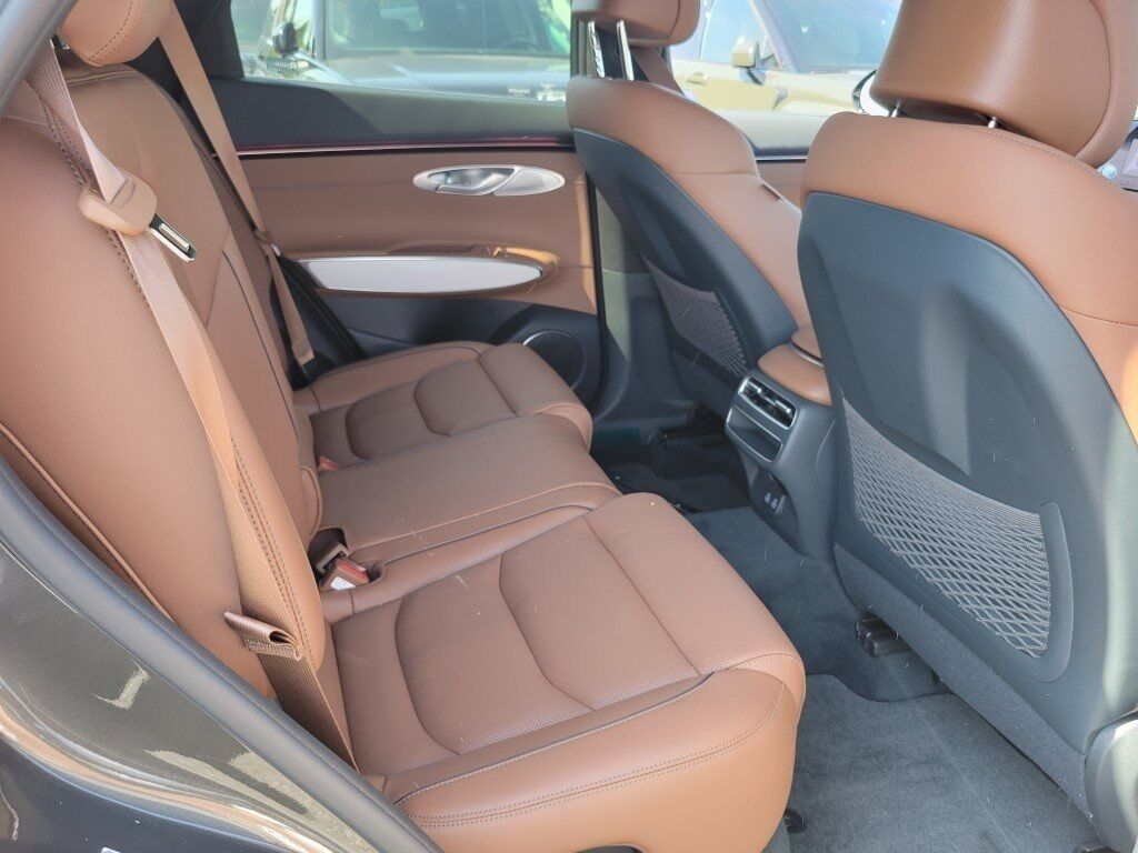 2026 Genesis GV70 2.5T Advanced Chantilly VA