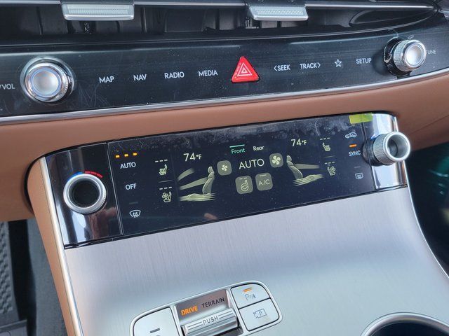 2026 Genesis GV70 2.5T Advanced Chantilly VA