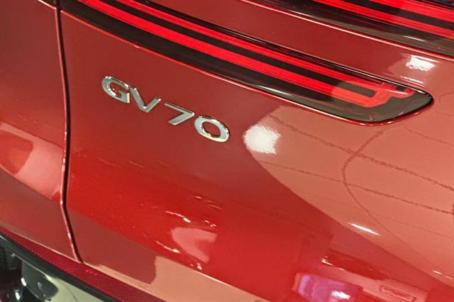 2026 Genesis GV70 2.5T