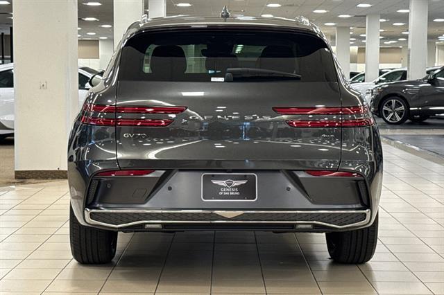 2026 Genesis GV70 2.5T
