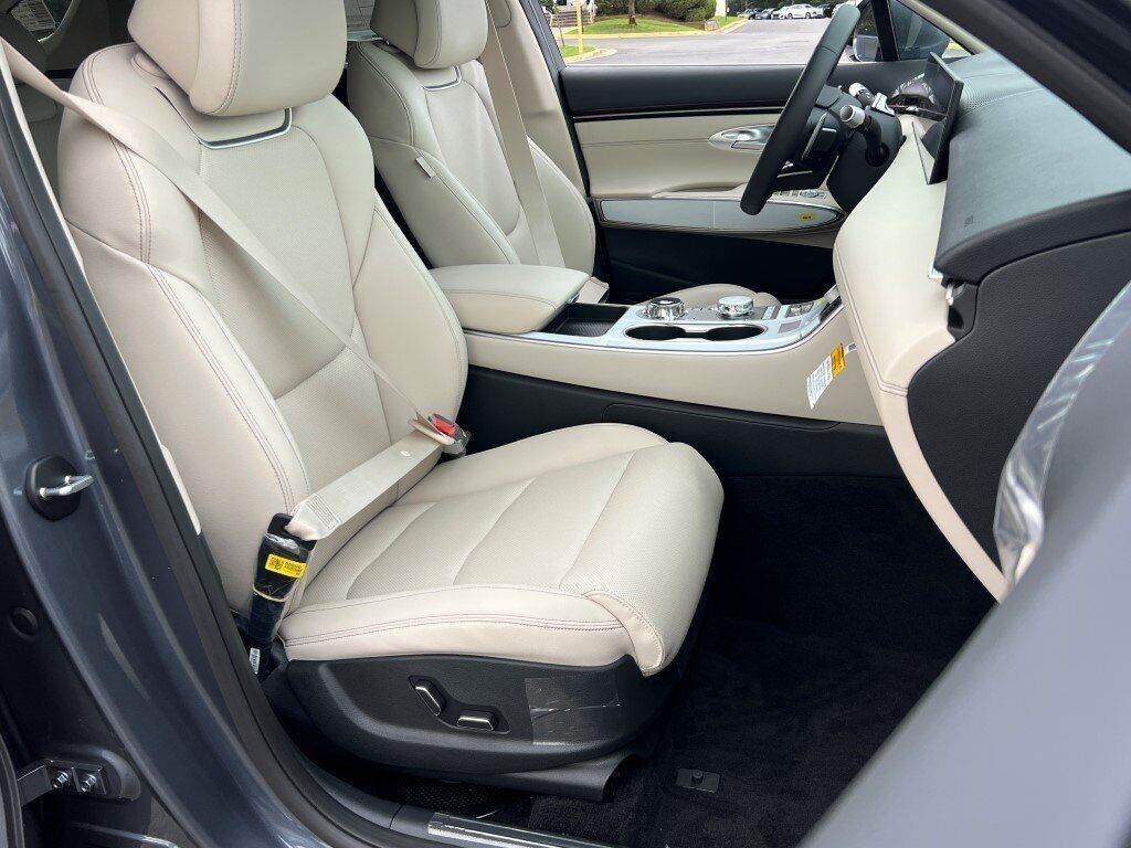 2026 Genesis GV70 2.5T Select Chantilly VA