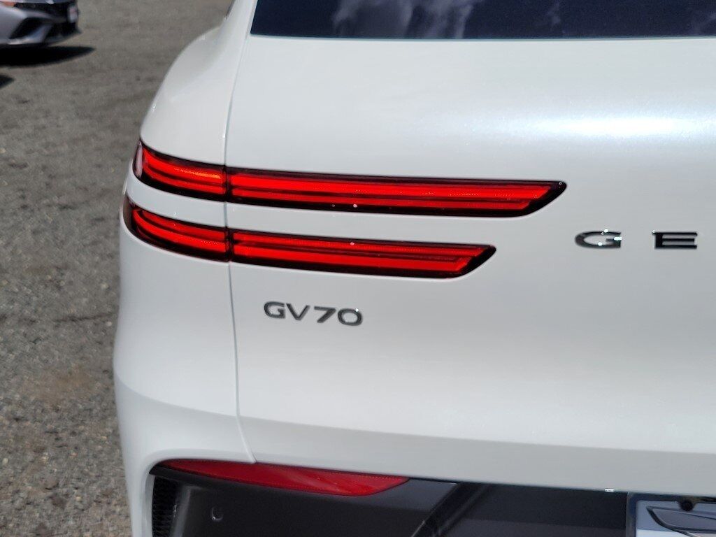 2026 Genesis GV70 2.5T Select Chantilly VA