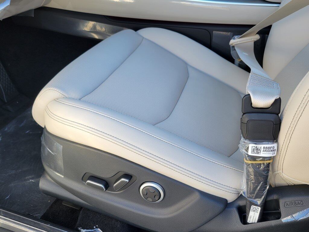 2026 Genesis GV70 2.5T Select Chantilly VA