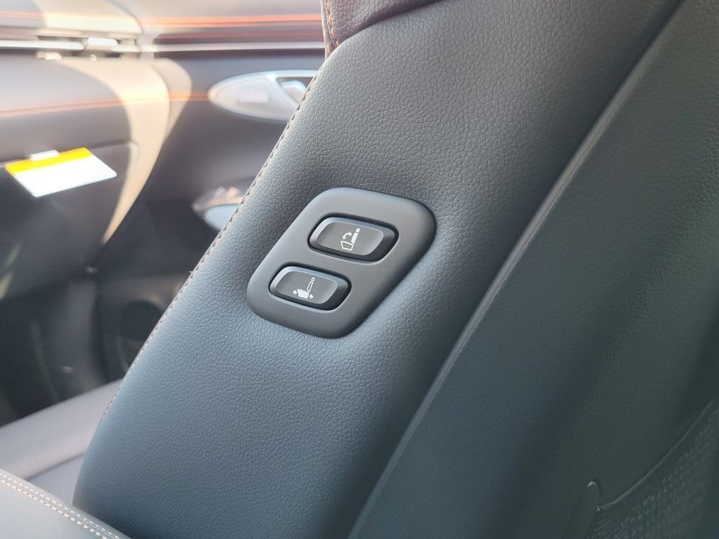 2026 Genesis GV70 2.5T Sport Prestige Chantilly VA