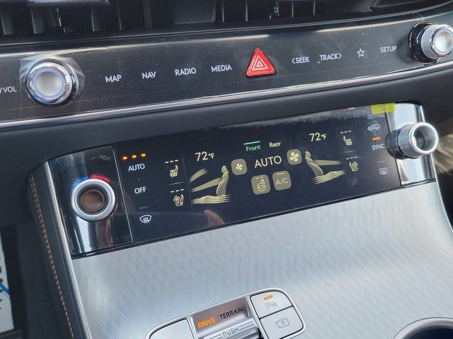 2026 Genesis GV70 2.5T Sport Prestige Chantilly VA