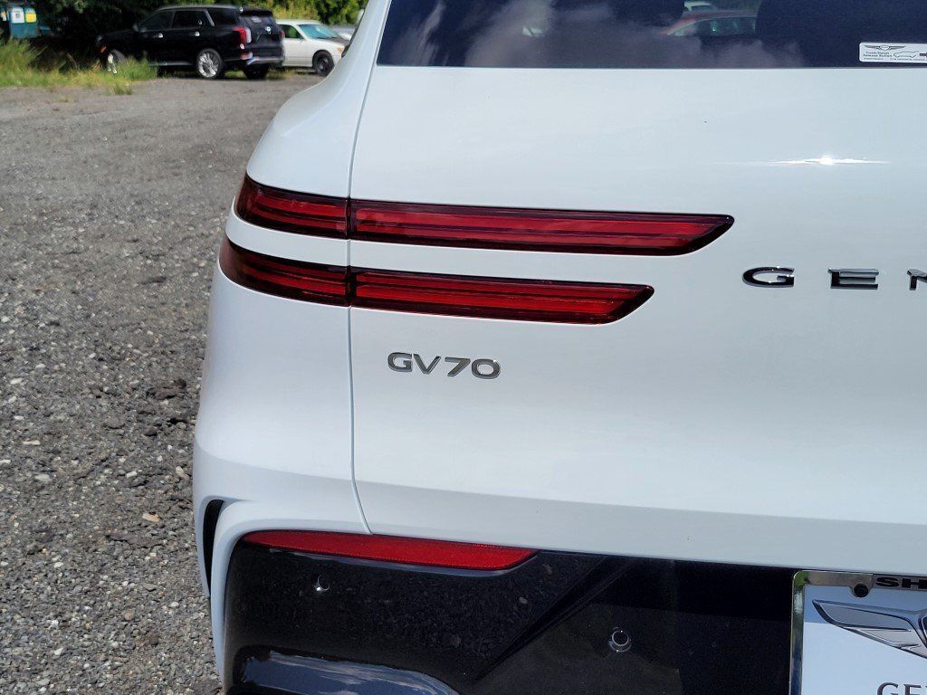 2026 Genesis GV70 3.5T Sport Advanced Chantilly VA