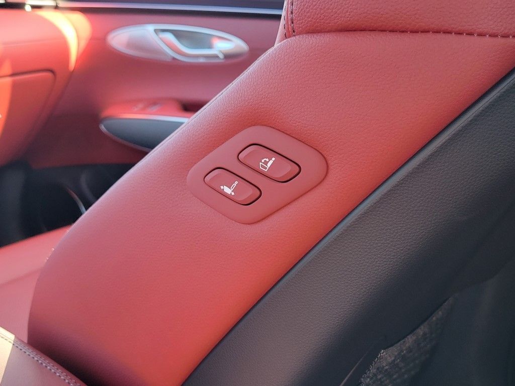 2026 Genesis GV70 3.5T Sport Advanced Chantilly VA