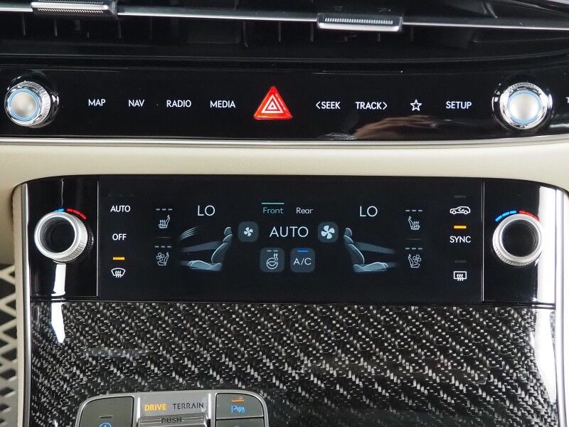 2026 Genesis GV70 3.5T Sport Prestige AWD *HEADS-UP DISPLAY, NAVIGATION, ADAPTIVE CRUISE, SAFETY ALERTS, 360 CAMERAS, 27 INCH OLED DISPLAY, PANO MOONROOF, NAPPA LEATHER, CLIMATE/MASSAGE SEATS, HEATED STEERING, AUTOMATIC PARKING, BANG & OLUFSEN Round Rock TX