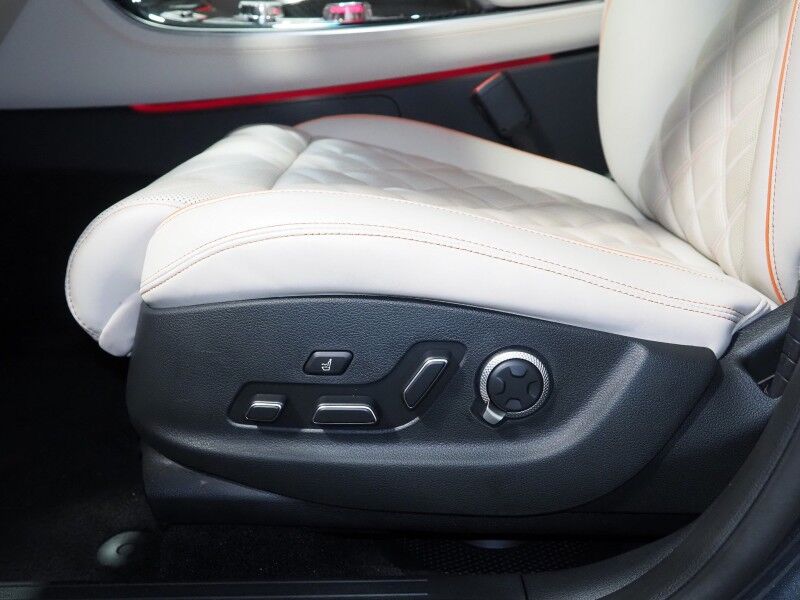 2026 Genesis GV70 3.5T Sport Prestige AWD *HEADS-UP DISPLAY, NAVIGATION, ADAPTIVE CRUISE, SAFETY ALERTS, 360 CAMERAS, 27 INCH OLED DISPLAY, PANO MOONROOF, NAPPA LEATHER, CLIMATE/MASSAGE SEATS, HEATED STEERING, AUTOMATIC PARKING, BANG & OLUFSEN Round Rock TX
