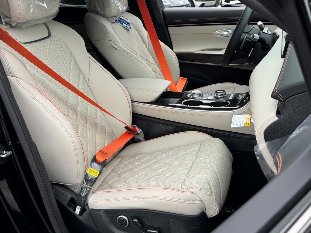 2026 Genesis GV70 3.5T Sport Prestige Chantilly VA