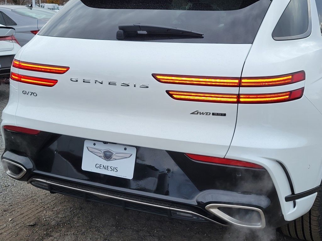 2026 Genesis GV70 3.5T Sport Prestige Chantilly VA