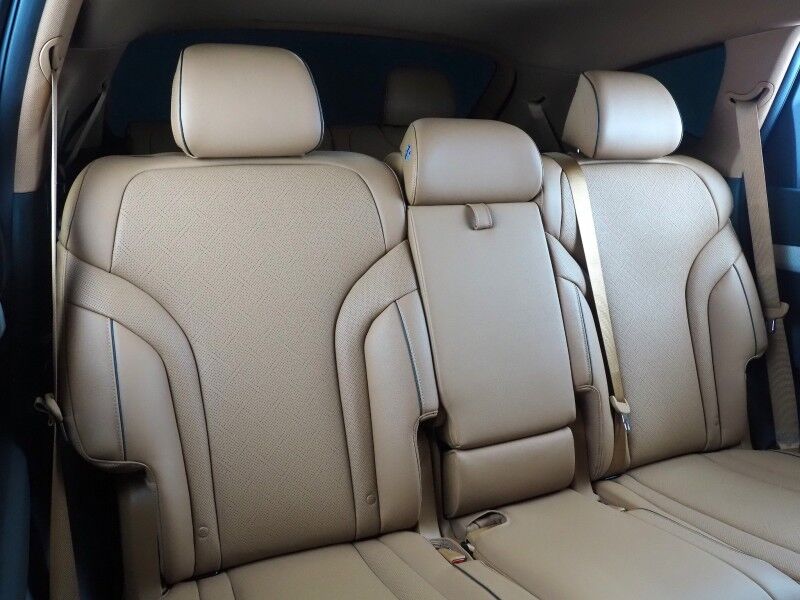 2026 Genesis GV80 2.5T Advanced AWD *NAVIGATION, ADAPTIVE CRUISE, SAFETY ALERTS, 27 INCH OLED DISPLAY, 360 CAMERAS, PANO MOONROOF, LEATHER, CLIMATE SEATS, HEATED STEERING, 3RD ROW, BANG & OLUFSEN, WIRELESS CHARGING Round Rock TX