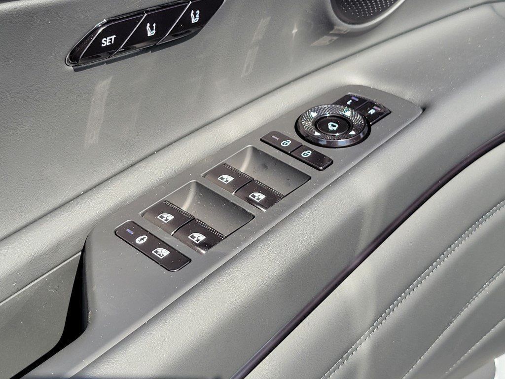 2026 Genesis GV80 3.5T Prestige Black Chantilly VA