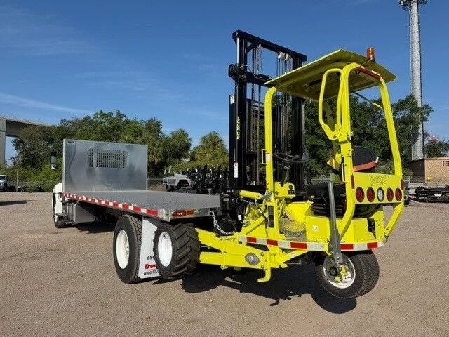2026 Hino L SERIES / L6 Babco 22' Aluminum Flatbed Truck w/ 4K Donkey Forklift