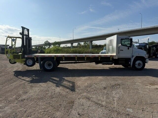 2026 Hino L SERIES / L6 Babco 22' Aluminum Flatbed Truck w/ 4K Donkey Forklift Tampa FL