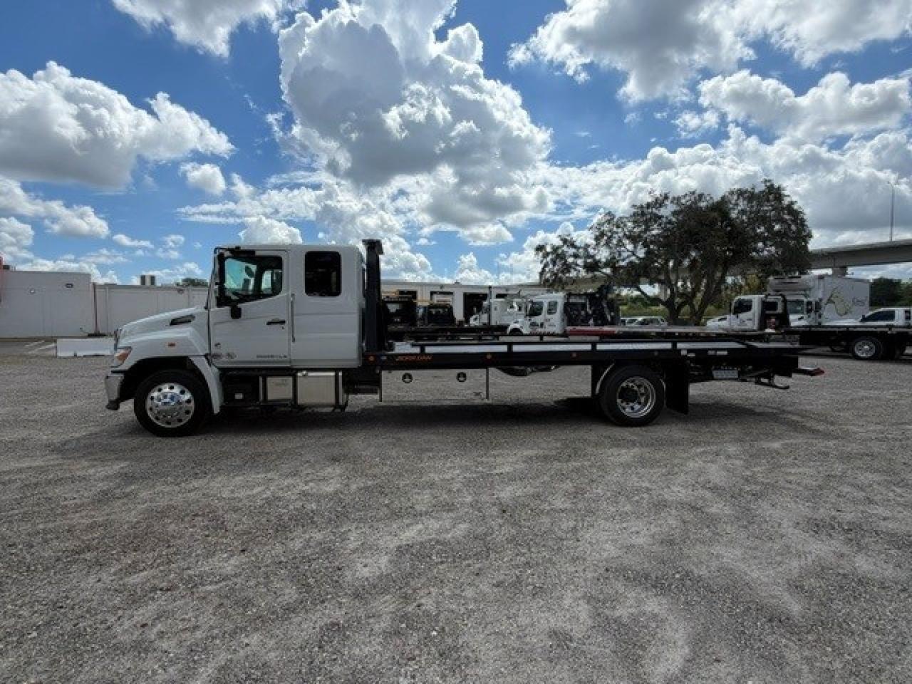 2026 Hino L SERIES / L6 Jerr-Dan 22' XLP Rollback Car Carrier Truck