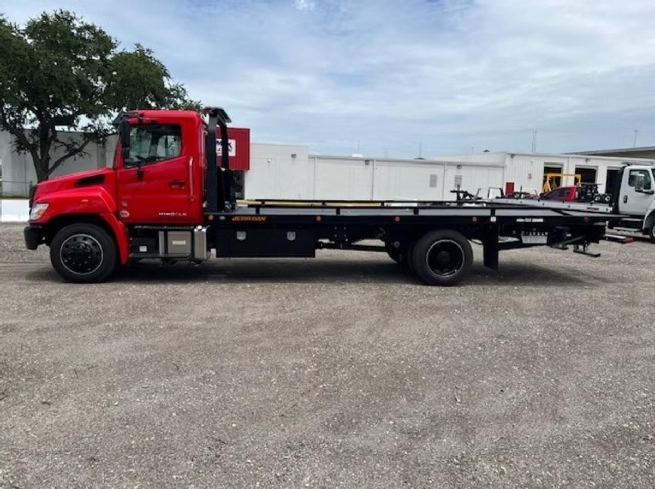2026 Hino L SERIES / L6 Jerr-Dan 22' XLP Rollback Car Carrier Truck