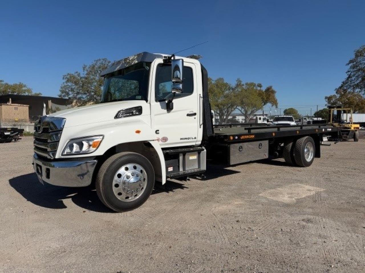 2026 Hino L SERIES / L6 Jerr-Dan 22' XLP Rollback Car Carrier Truck