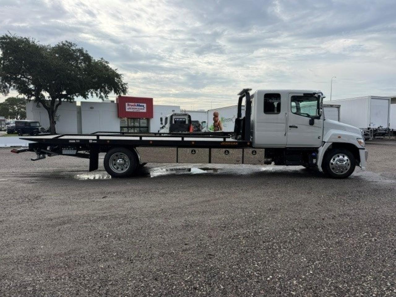 2026 Hino L SERIES / L6 Jerr-Dan 22' XLP Rollback Car Carrier Truck Tampa FL