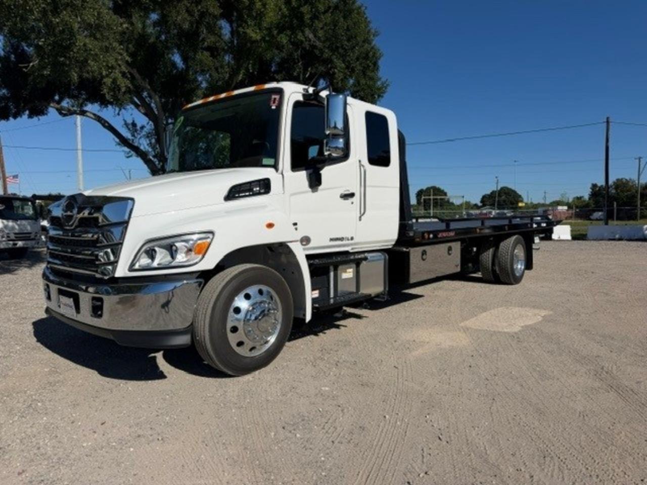 2026 Hino L SERIES / L6 Jerr-Dan 22' XLP Rollback Carrier