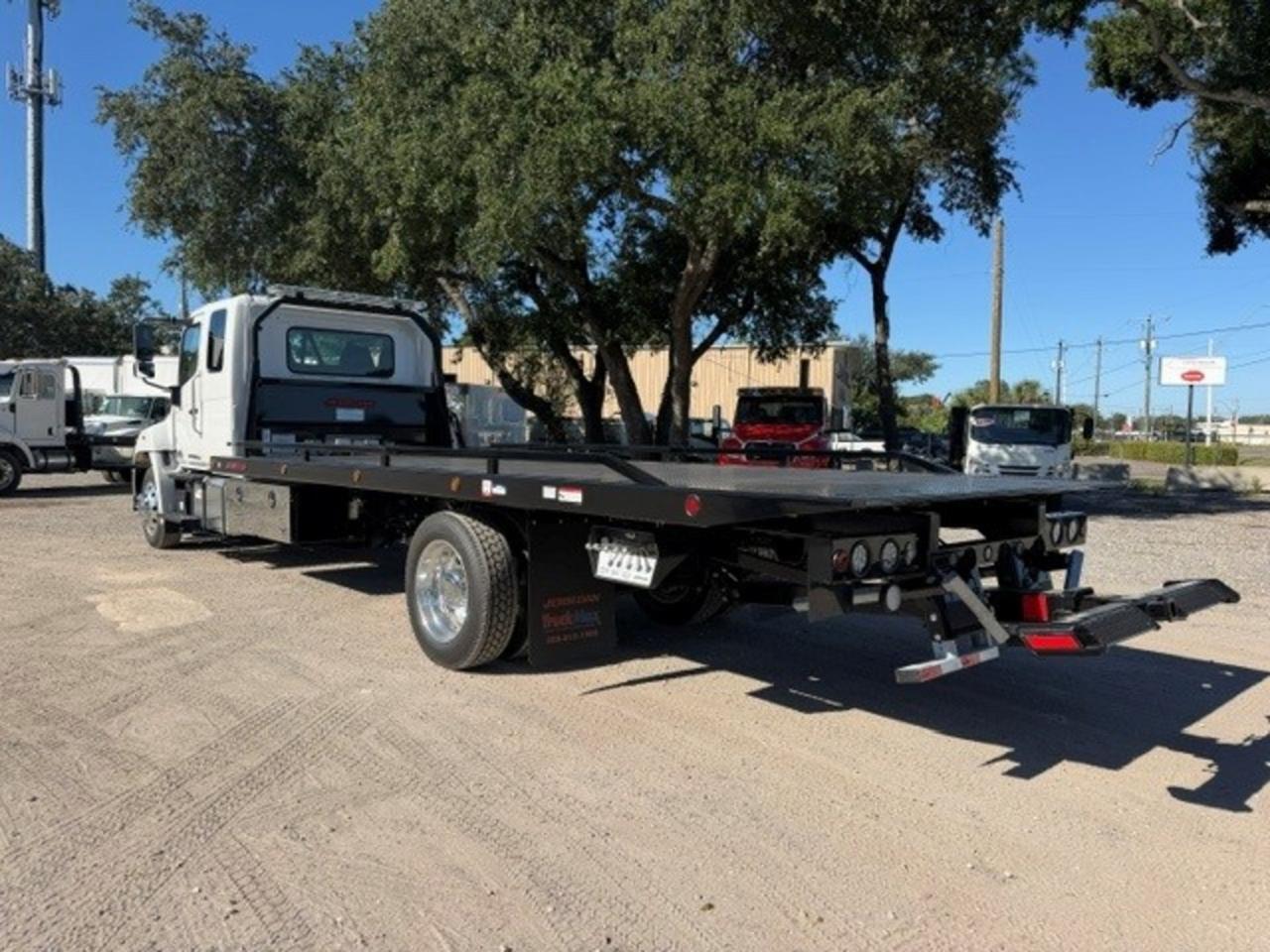 2026 Hino L SERIES / L6 Jerr-Dan 22' XLP Rollback Carrier
