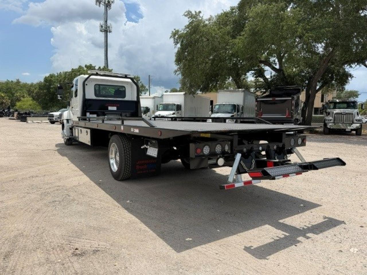2026 Hino L SERIES / L6 Jerr-Dan 22'XLP Rollback Car Carrier Truck Tampa FL