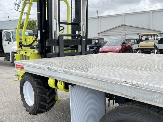 2026 Hino L6 22' Aluminum Flatbed Truck with 4K Donkey Truck Mounted Forklift Miami FL