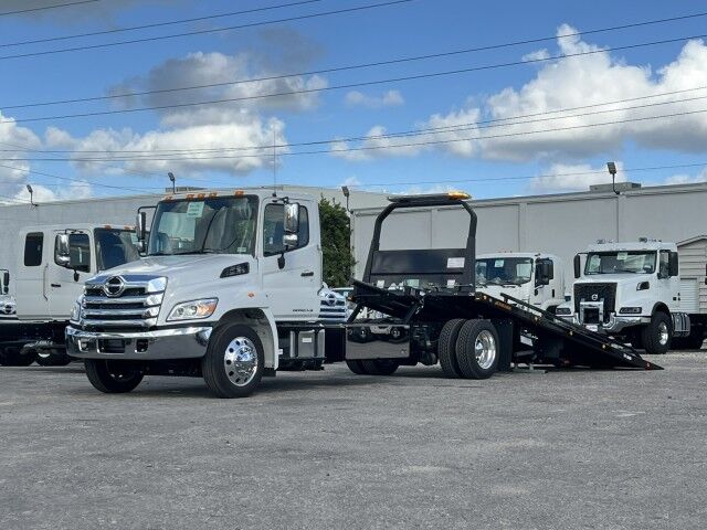 2026 Hino L6 22&apos; Jerr-Dan Rollback Car Carrier Truck