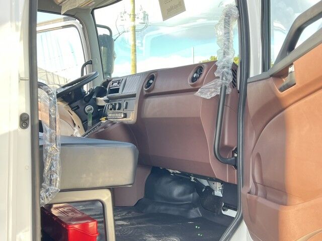 2026 Hino L6 26' Dry Box Truck Miami FL