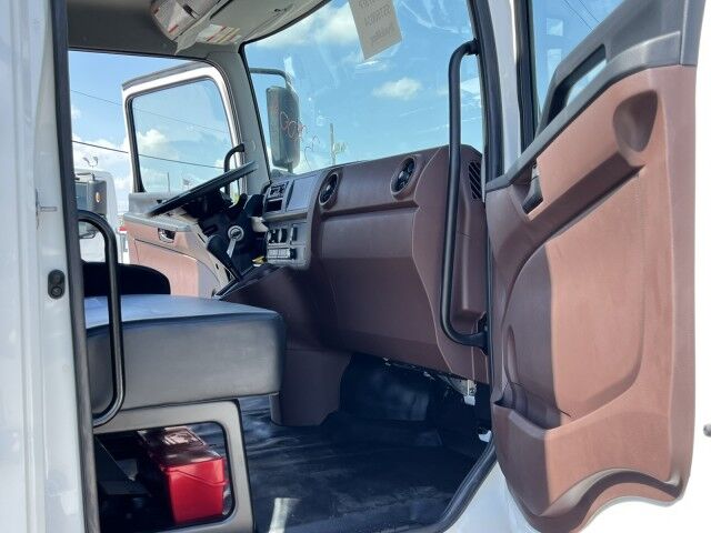 2026 Hino L6 26' Dry Box Truck with 2,200 lb Lift Gate Miami FL