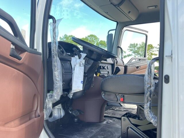 2026 Hino L6 26' Dry Box Truck with 3,300 lb Lift Gate Miami FL